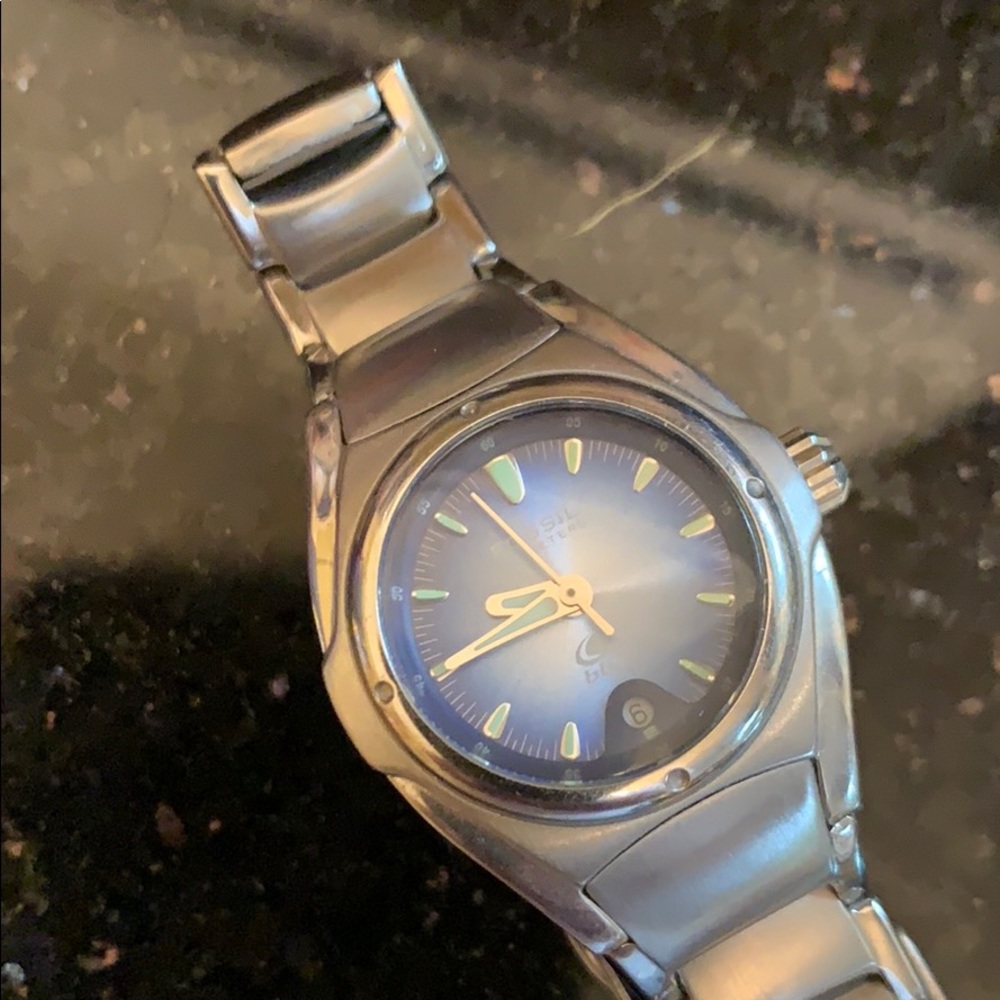 Women’s fossil watch